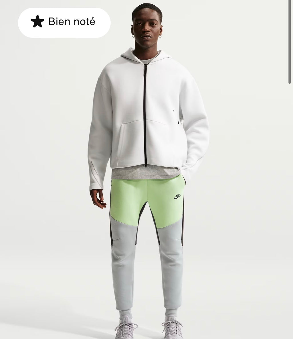 Nike tech